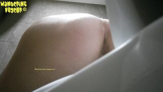 Porn pissing on an ugly women