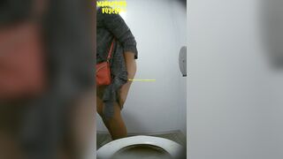 Girls peeing up compilation hd