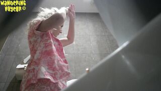 Naked girls peeing ofter holding it