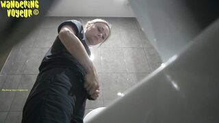  Toilet Voyeur