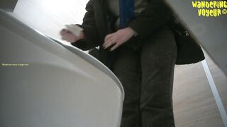 Country girls peeing