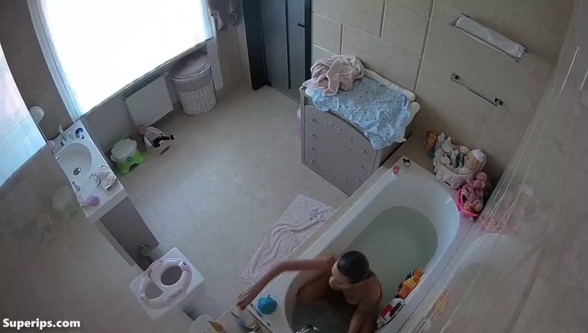 Innocent British teenager takes a shower
