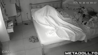 Mom's spy cam early morning sex