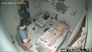 Fat blonde woman gets fucked in her daughter’s room
