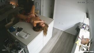 Mature bronzed woman gets oral sex