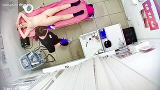 Horny teacher shows her tight vagina in Italian beauty spa