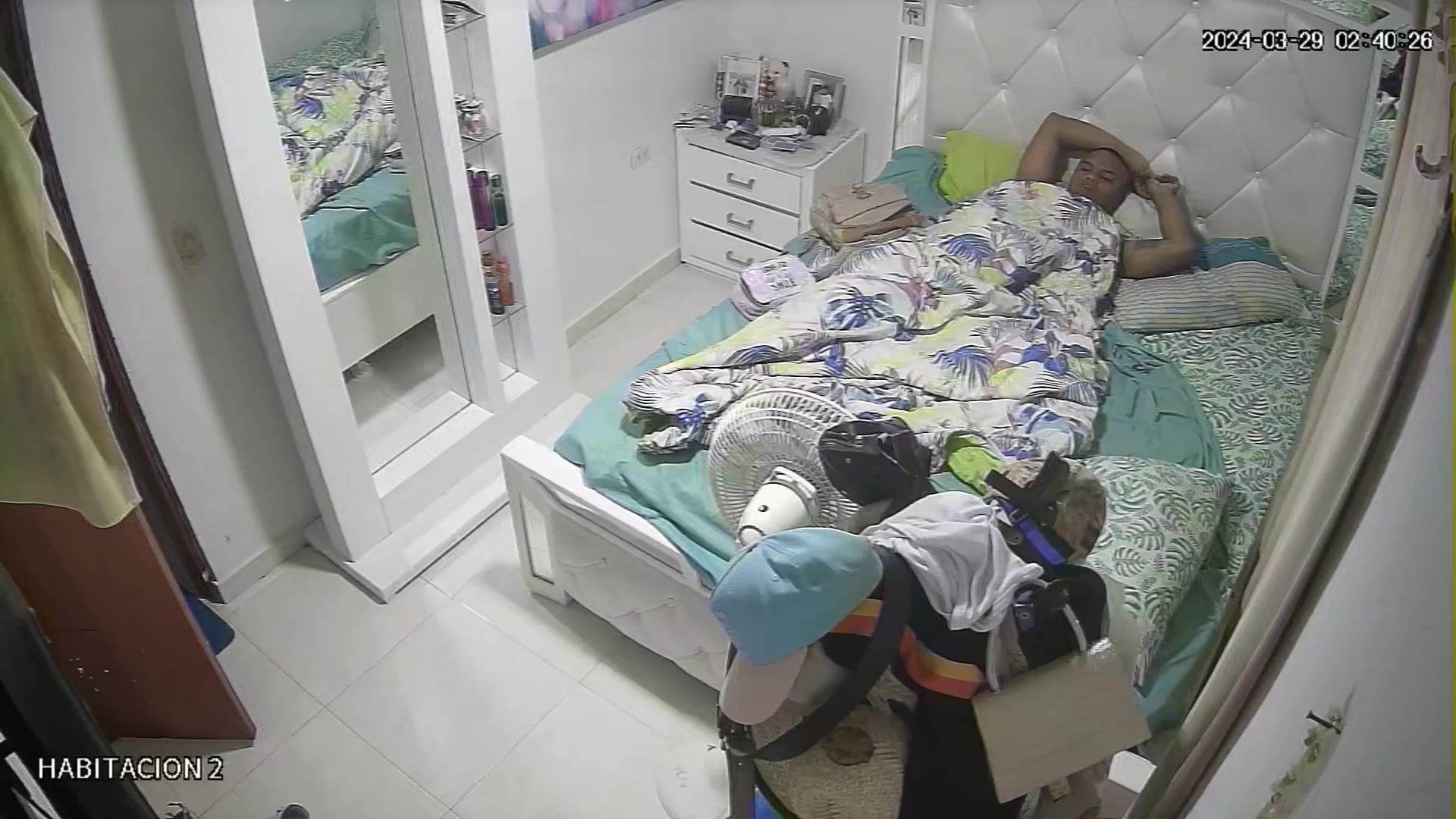 Cameroonian young lovers fuck in their daughter’s room online
