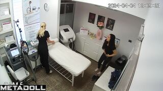 Romanian fancy woman finally showed her perfect pussy in the beauty spa