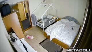 Teen mom gets dressed in her room