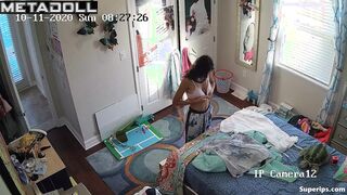 American tennis girl changes her clothes