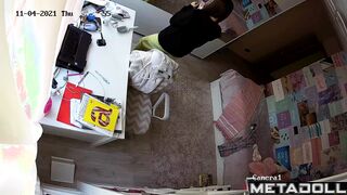 Naughty girl masturbates while watching porn