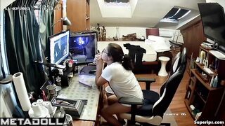 ﻿American nerdy woman fucks by video call