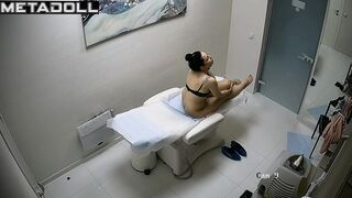Old Welsh brunette sex worker shaving vagina in wax salon