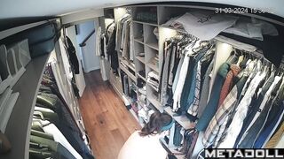 Daily routine of Romanian brunette porn model before watching porn live stream