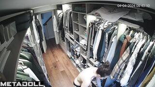 Daily routine of Ukrainian brunette pornstar before cheating on her husband live stream