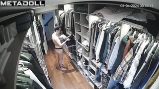 Daily routine of Ukrainian brunette pornstar before cheating on her husband live stream