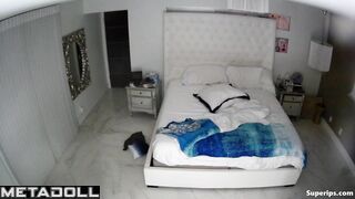 Arabian milf woman gets fucked to orgasm