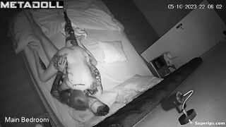 Married tattooed couple fucks in their bed