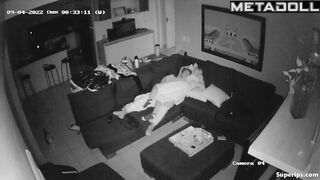 Teenage virgin couple fucks on the couch