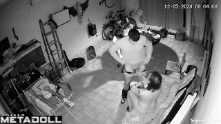 Poor Latin couple fucks in a garage
