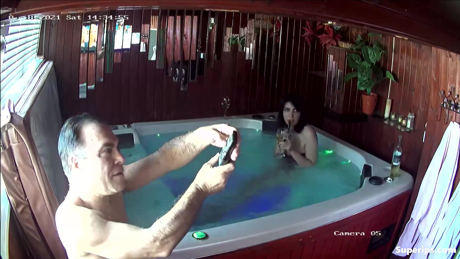 Old man fucks a young girl in the Jacuzzi - Metadoll Free Porn Leaks