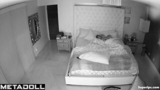 Mature Arab couple fucks on arrival home