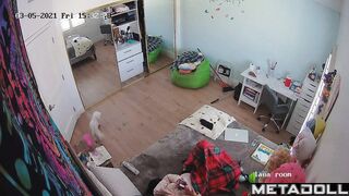 American brunette girl masturbates
