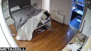 British mom masturbates with her daughter’s dildo