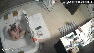  Shower Spy