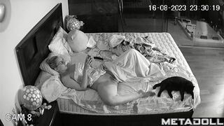 Tanned blonde wife masturbates to orgasm just for you