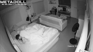 Amateur couple having sex on their bed hard live