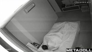 Big ass Brazilian woman fucks her husband