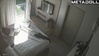 Mature American blonde MILF fingers her pussy while dreaming of mesmerize porn
