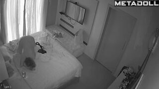 Mature American blonde MILF fingers her pussy while dreaming of mesmerize porn