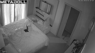 Mature American blonde MILF fingers her pussy while dreaming of mesmerize porn