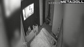 Mature brunette MILF masturbates in secret real hidden cam