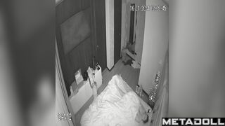 Mature brunette MILF masturbates in secret real hidden cam