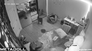 Brunette girl masturbates watching amateur porn