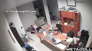 Beautiful French dirty couple having sex brutally in their bed online
