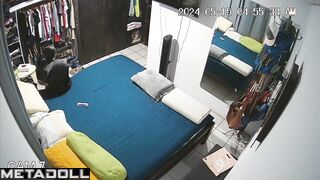 Big ass American woman rubs her pussy hard with a dildo
