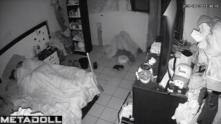 Amateur couple fuck brutally in their bed real spy cam