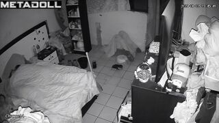 Amateur couple fuck brutally in their bed real spy cam