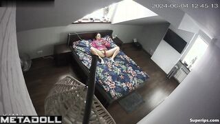 Nerdy college girl masturbates on her bed