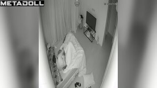 Real married couple fuck in the living room