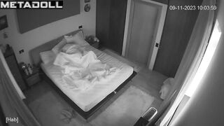 My friend's amazing parents fuck in their bed wildly live HD