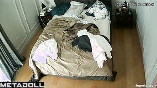 European blonde milf masturbates with her vibrator