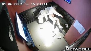 Japanese college couple fucks in karaoke