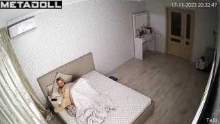 Chubby busty blonde wife fingers while her lover busy spy IP cam