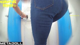 Wandering Voyeur - Bio toilet-1285