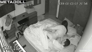 Latin college couple fucks in their bed